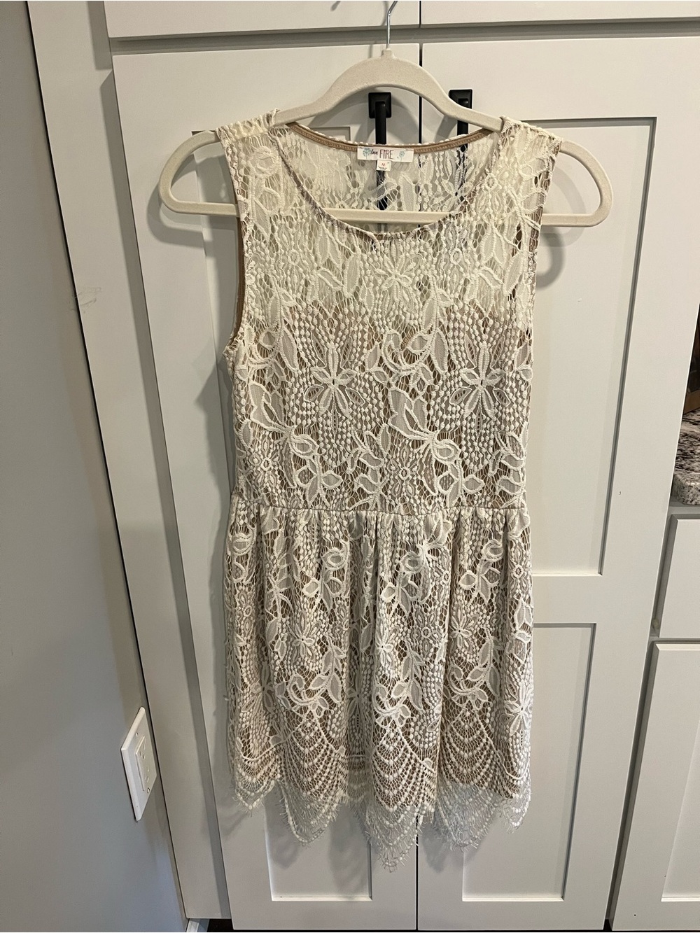 🔥🔥Cream Lace Sleeveless Mini Dress